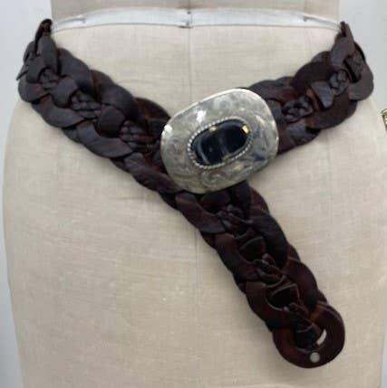 B145 Dark Brown small oval buckle