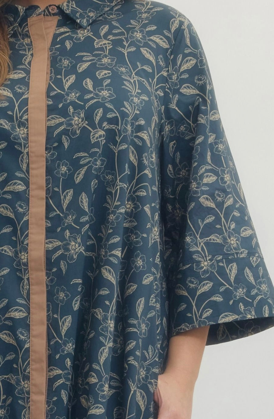 Entro Floral Midi with Contrast Detail in Front