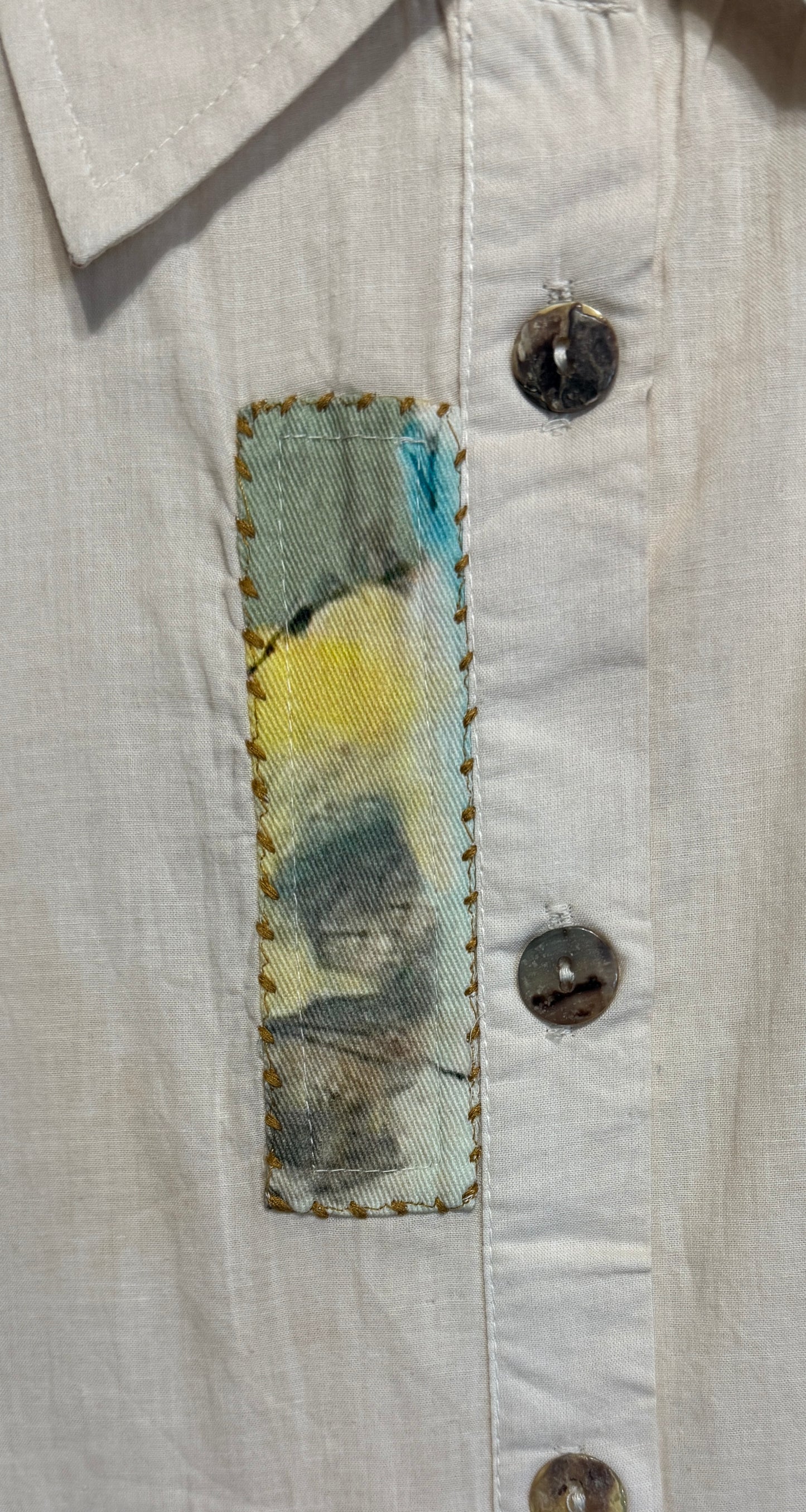 Lightweight Natural Button Rabbit Shirt